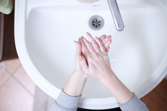 splachovat bychom měli věci do kanalizace určené